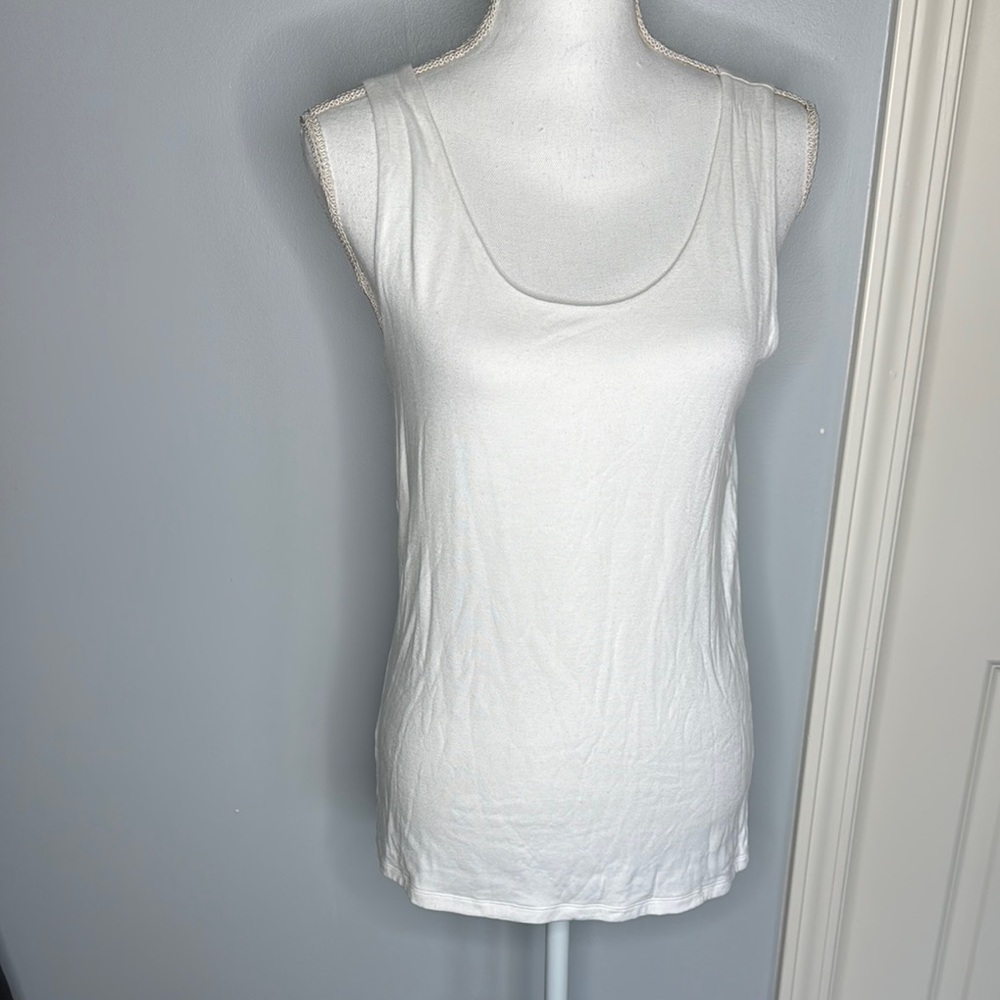 Ann Taylor White Sleeveless Top size medium